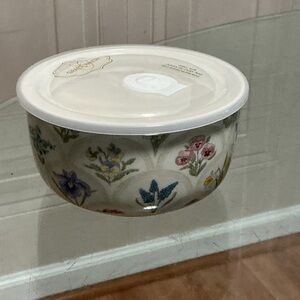 - - Brand new Grace Pantry Bowl With Lid .6”